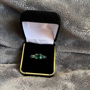 Elegant Green Gemstone Ring